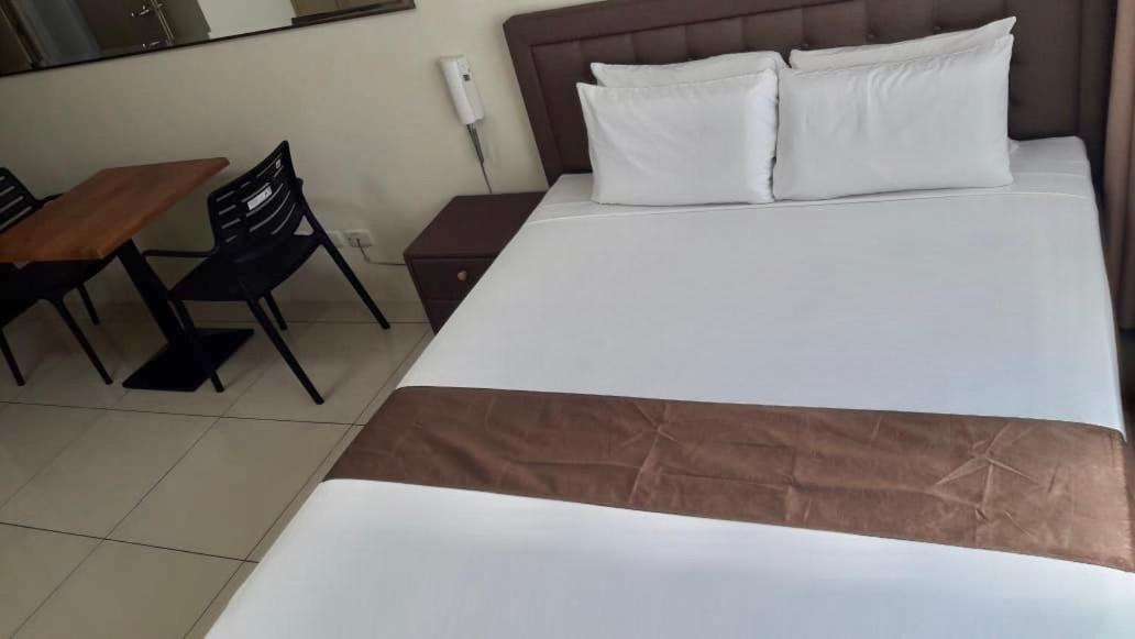 Studio Unit At The Breeze Residences مانيلا المظهر الخارجي الصورة